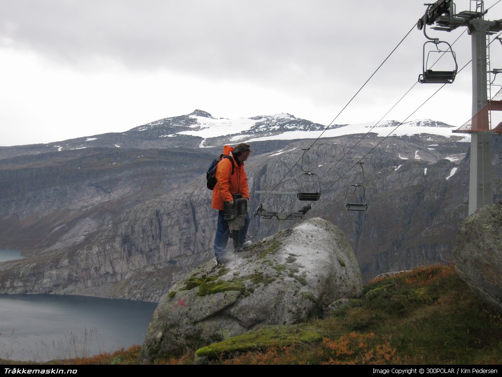 TRYKK FOR  LUKKE VINDUET