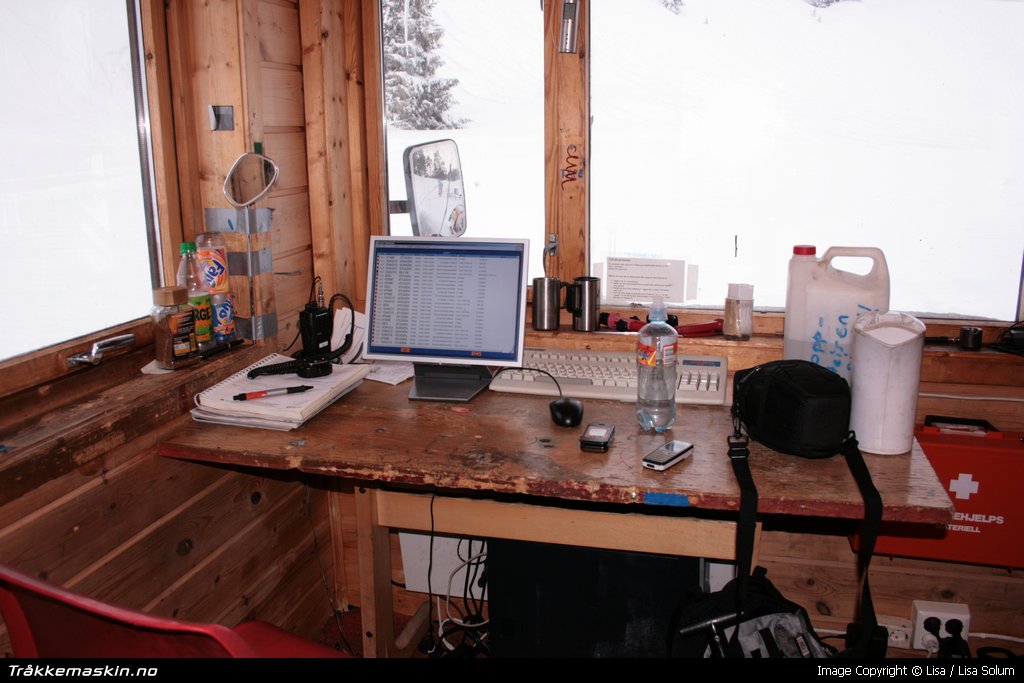 TRYKK FOR � LUKKE VINDUET