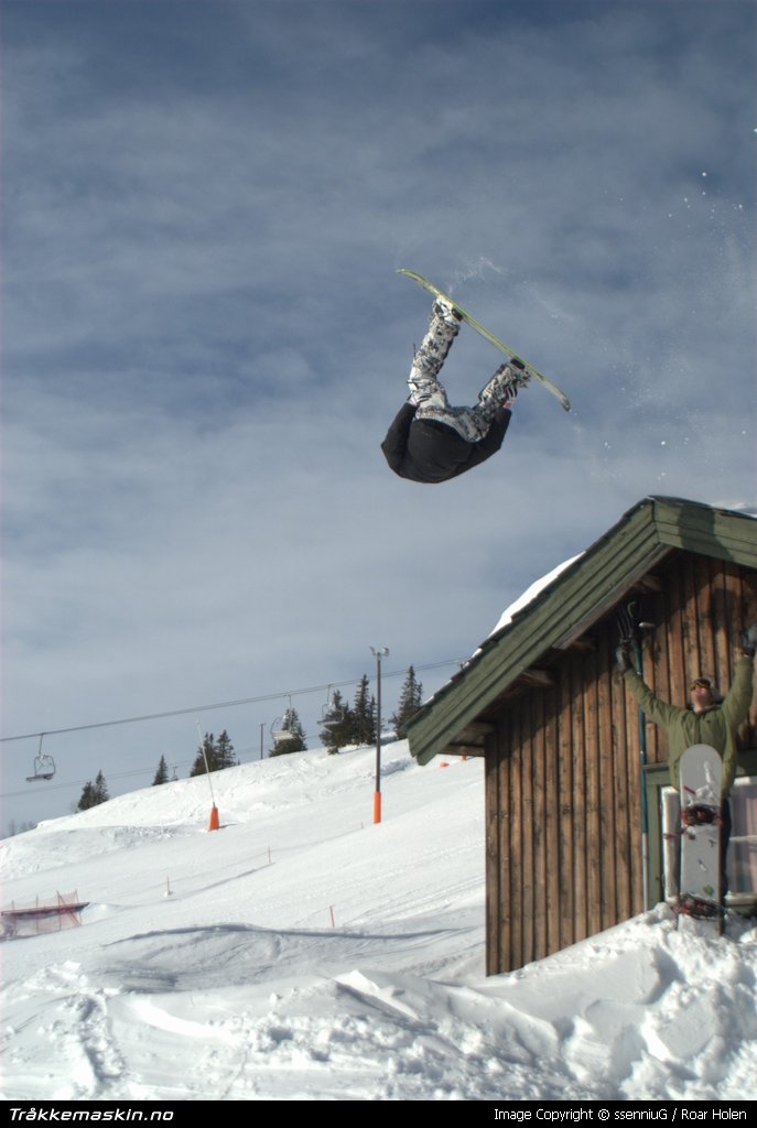 TRYKK FOR � LUKKE VINDUET
