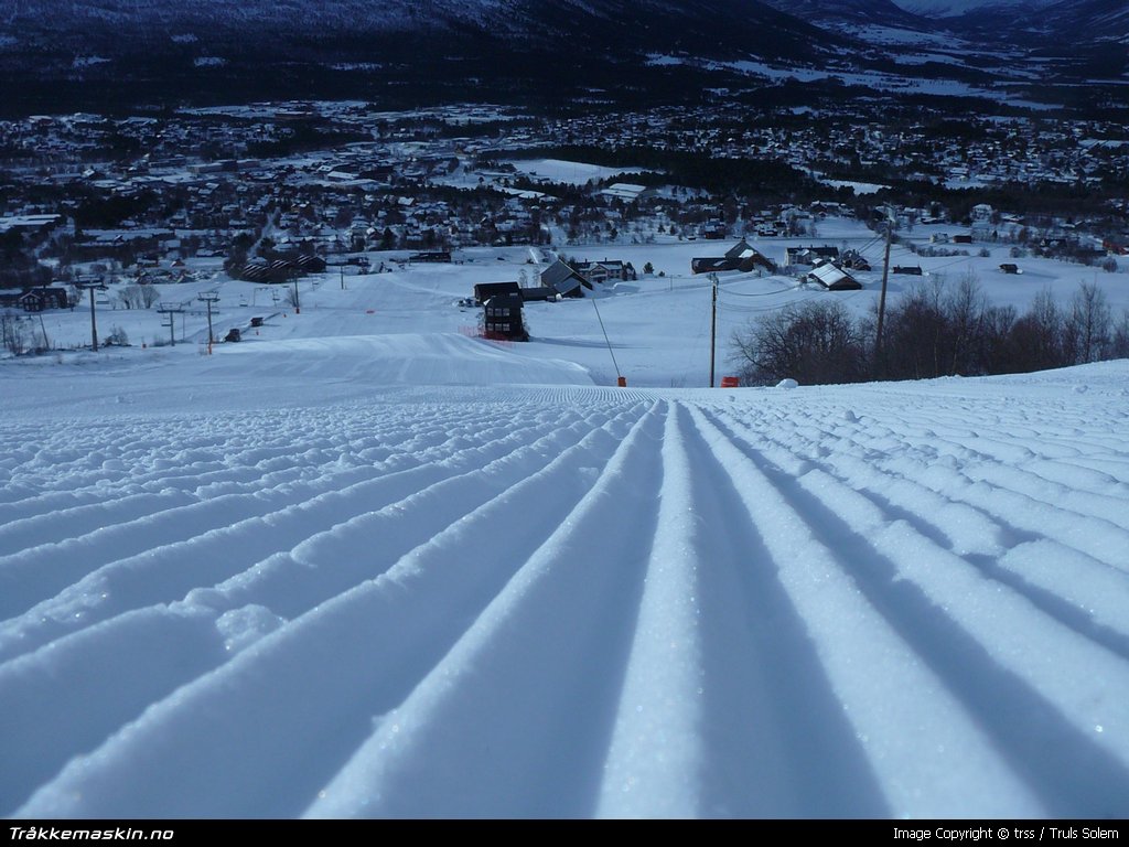 TRYKK FOR � LUKKE VINDUET