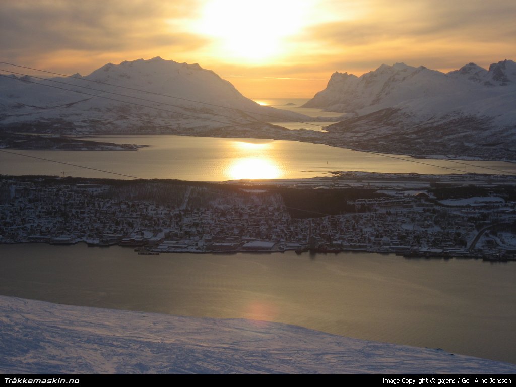 TRYKK FOR � LUKKE VINDUET