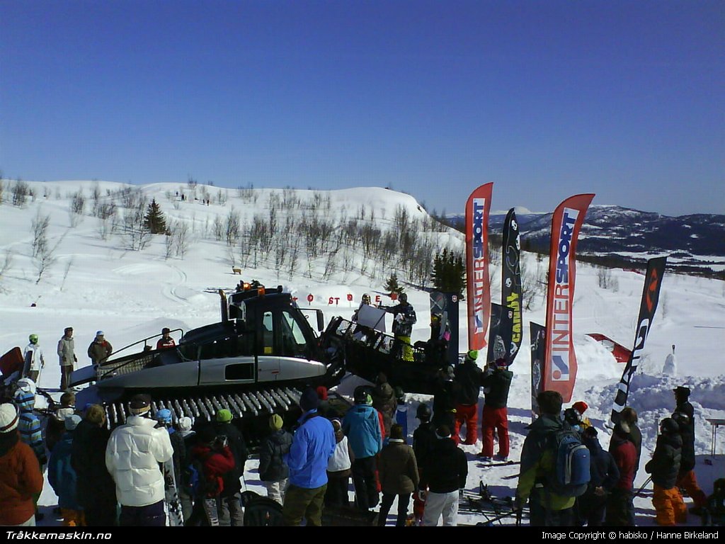 TRYKK FOR � LUKKE VINDUET