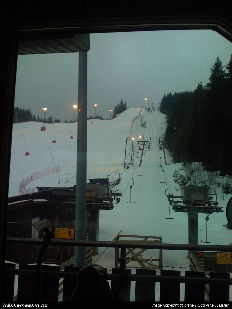 TRYKK FOR � LUKKE VINDUET