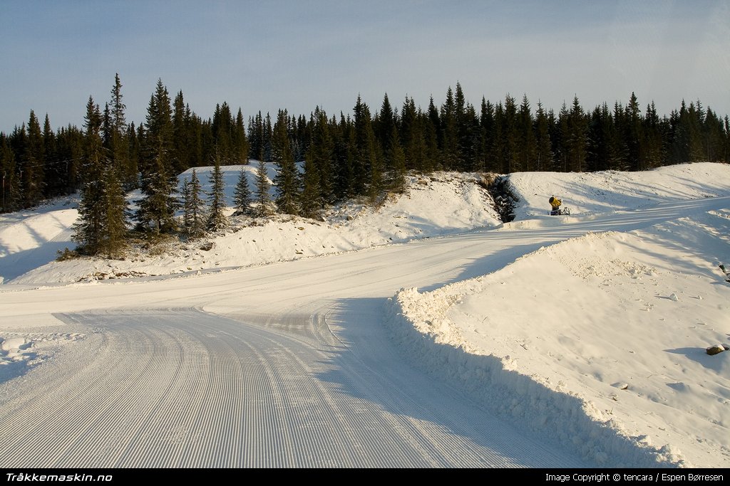 TRYKK FOR � LUKKE VINDUET