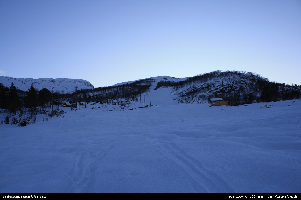 TRYKK FOR � LUKKE VINDUET