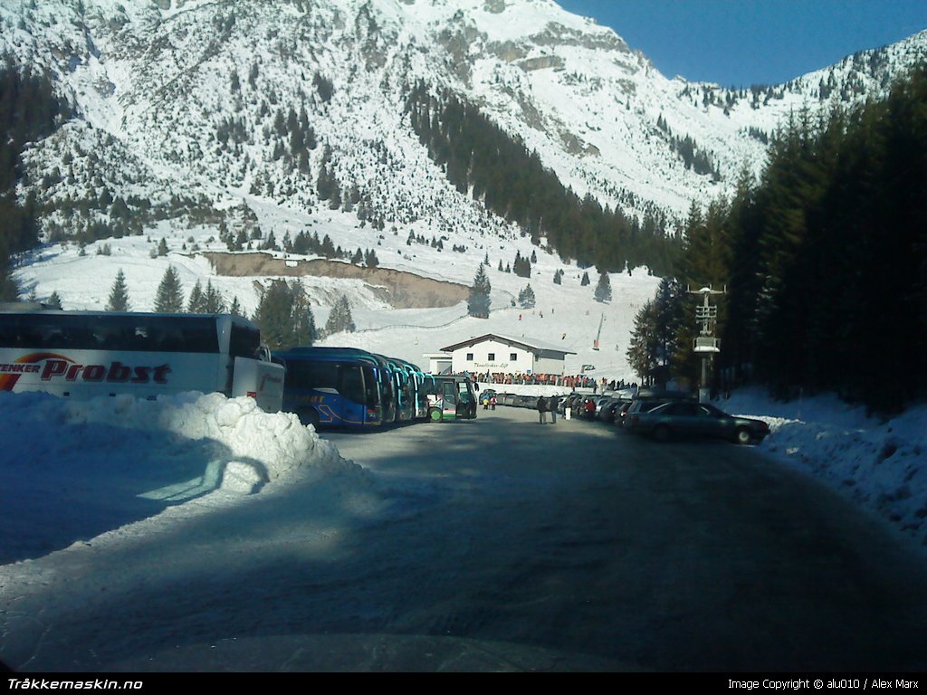 TRYKK FOR � LUKKE VINDUET