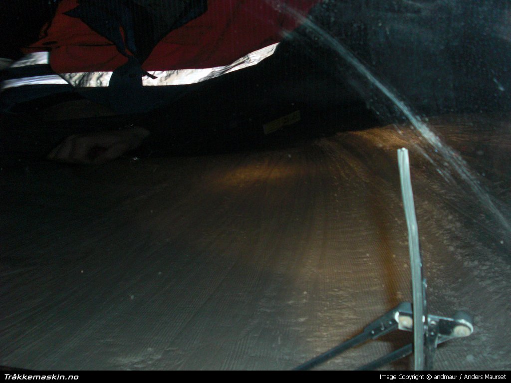 TRYKK FOR � LUKKE VINDUET