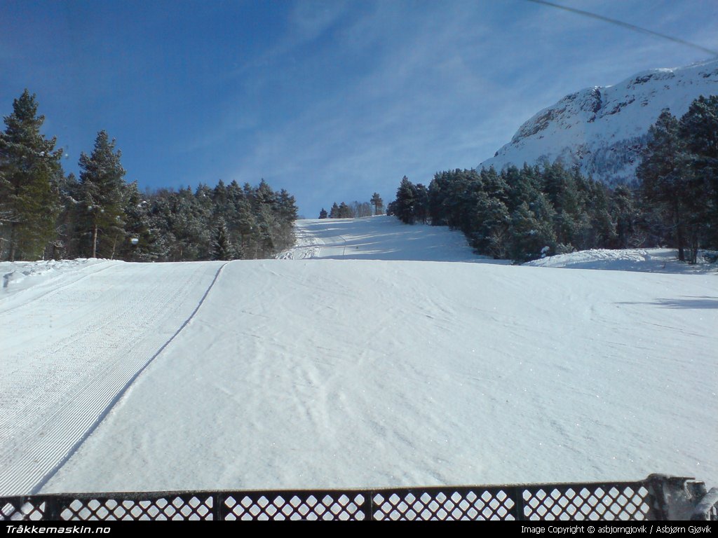 TRYKK FOR � LUKKE VINDUET