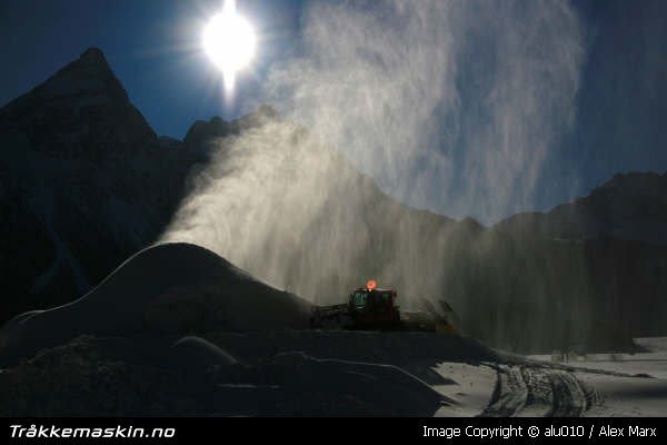 TRYKK FOR � LUKKE VINDUET