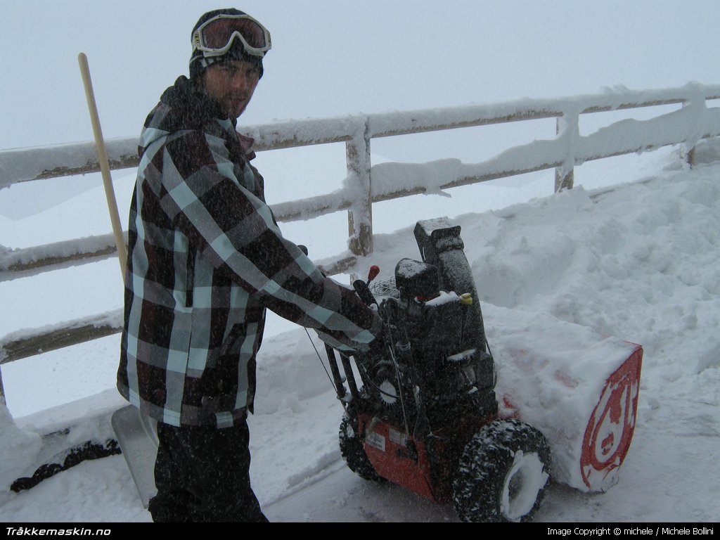 TRYKK FOR � LUKKE VINDUET