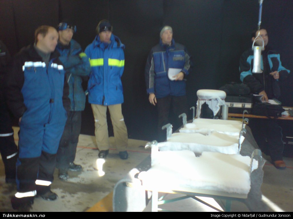 TRYKK FOR � LUKKE VINDUET