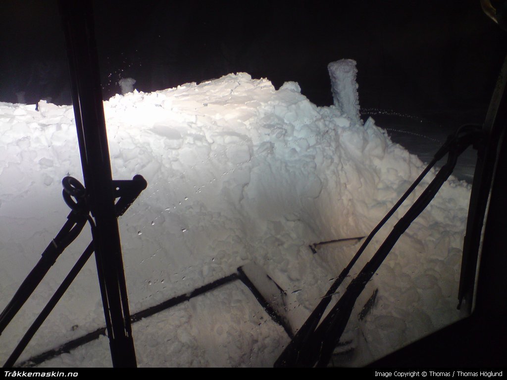 TRYKK FOR � LUKKE VINDUET