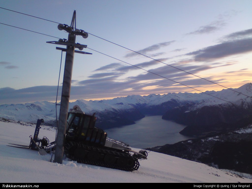 TRYKK FOR � LUKKE VINDUET