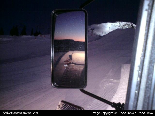 TRYKK FOR � LUKKE VINDUET