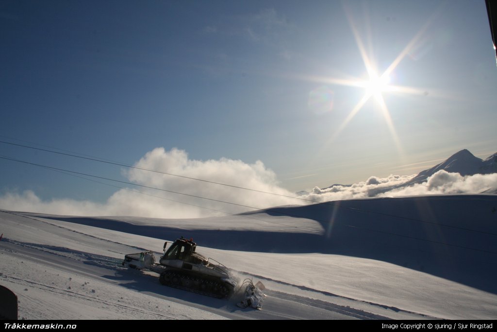 TRYKK FOR � LUKKE VINDUET