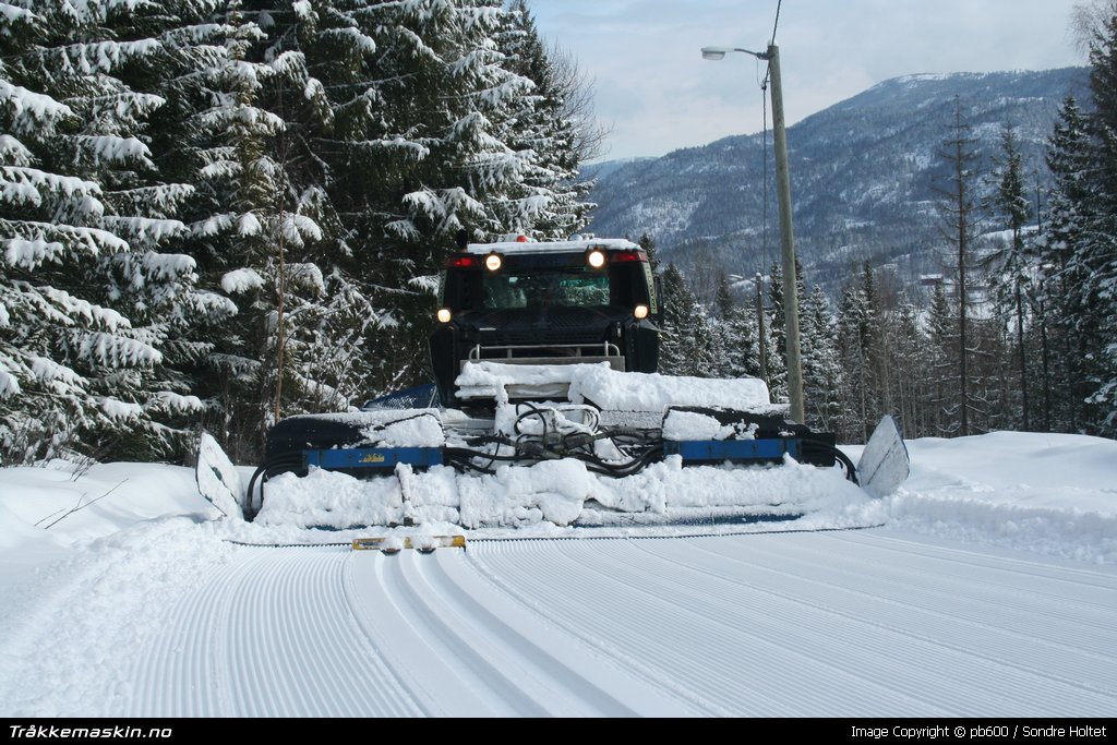 TRYKK FOR � LUKKE VINDUET