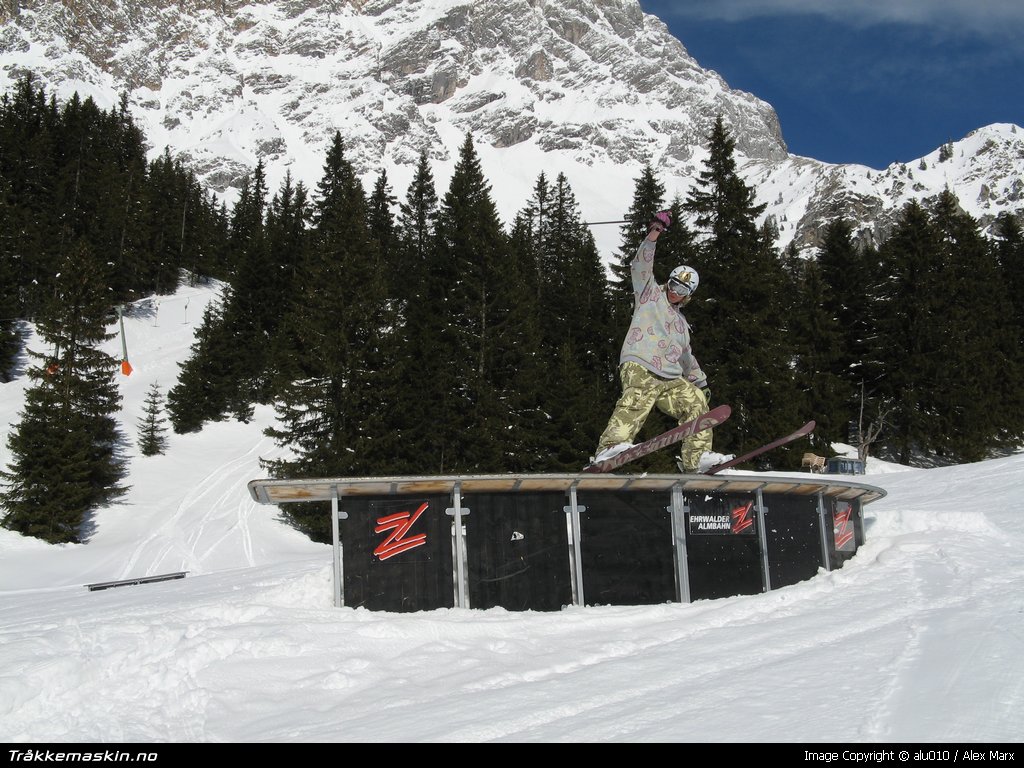 TRYKK FOR � LUKKE VINDUET