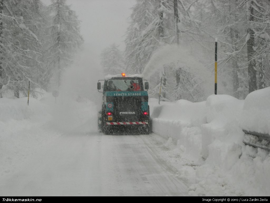 TRYKK FOR � LUKKE VINDUET