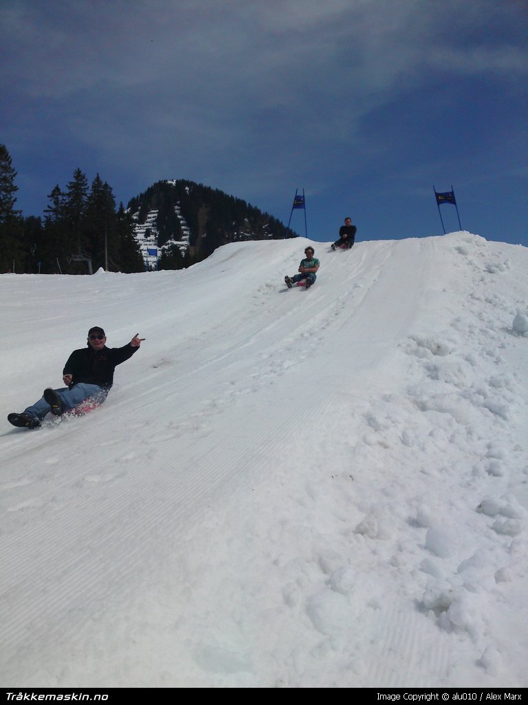 TRYKK FOR � LUKKE VINDUET