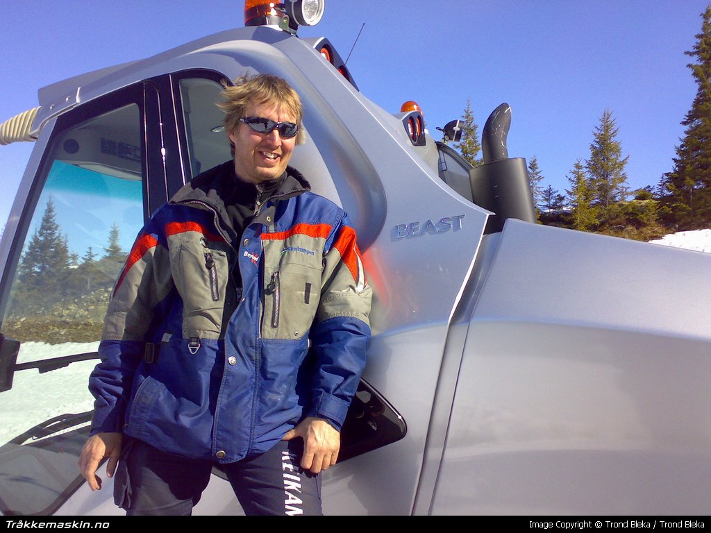 TRYKK FOR � LUKKE VINDUET