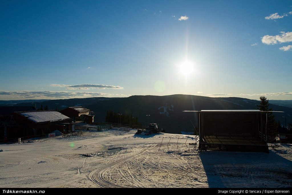 TRYKK FOR � LUKKE VINDUET