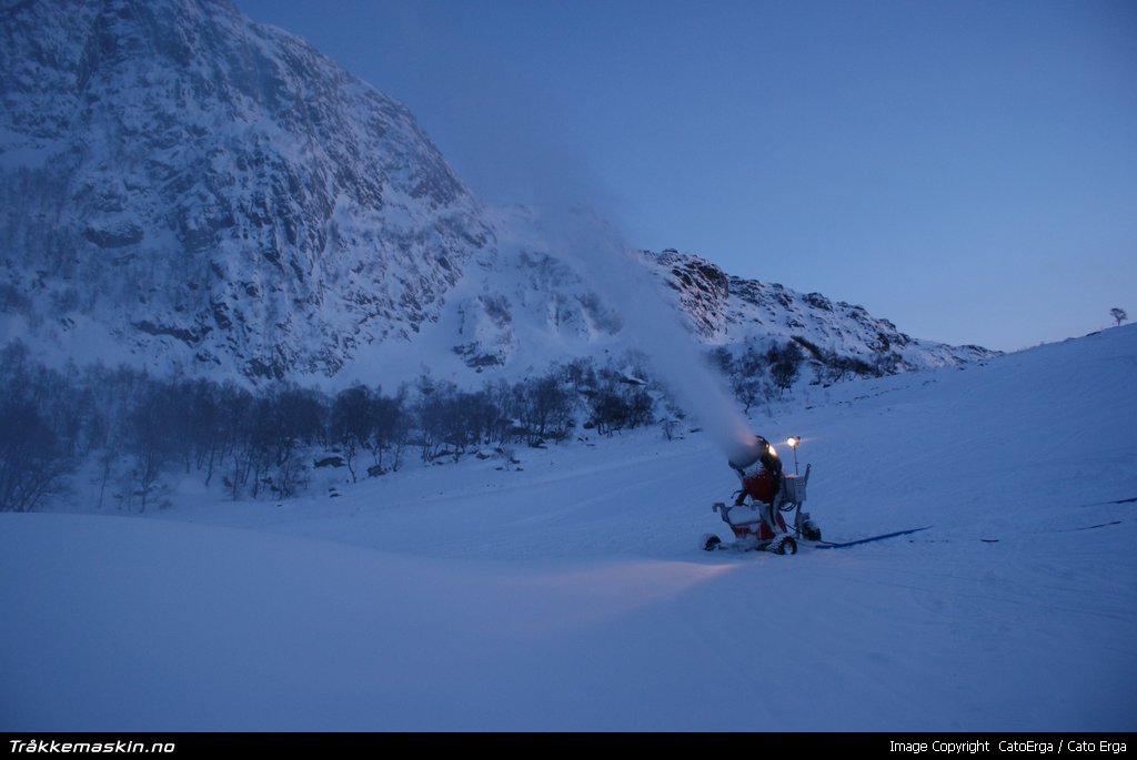 TRYKK FOR � LUKKE VINDUET