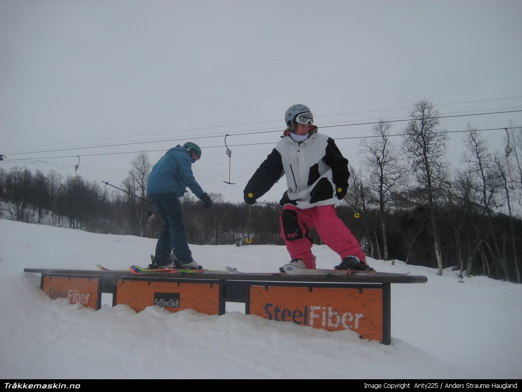 TRYKK FOR � LUKKE VINDUET