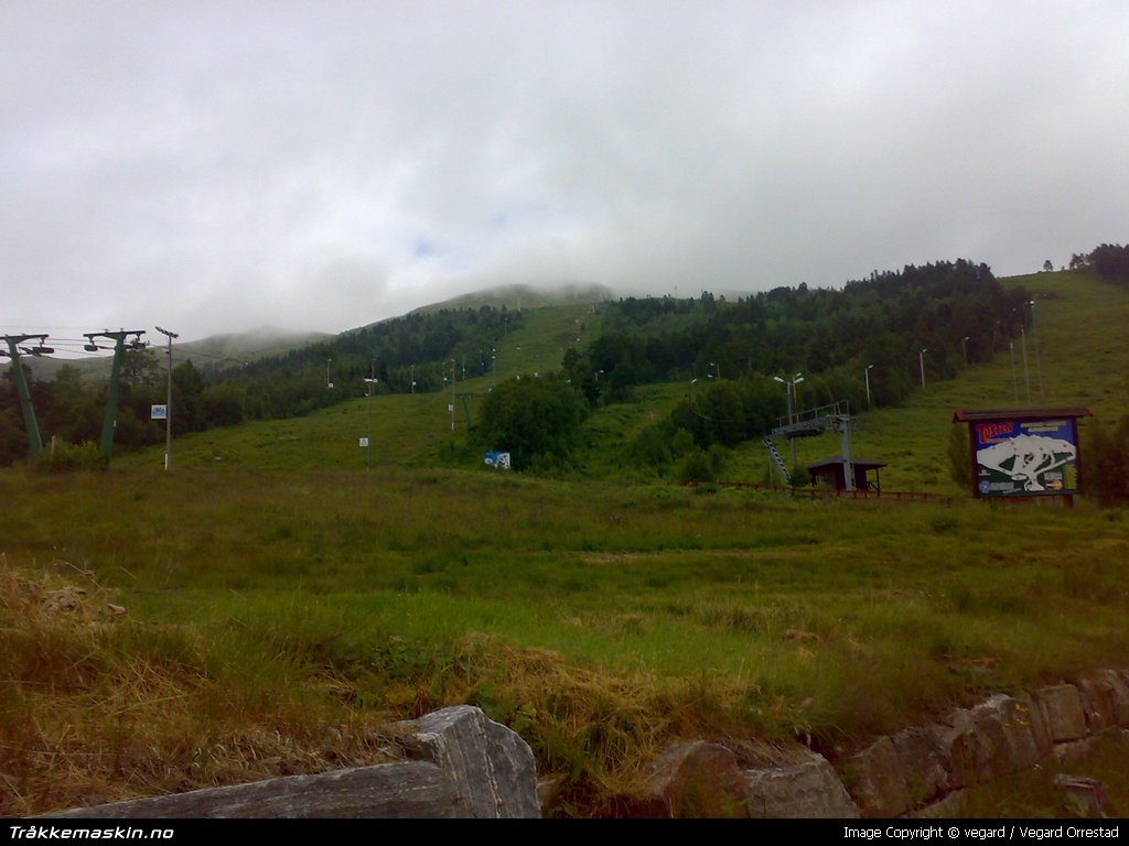 TRYKK FOR � LUKKE VINDUET