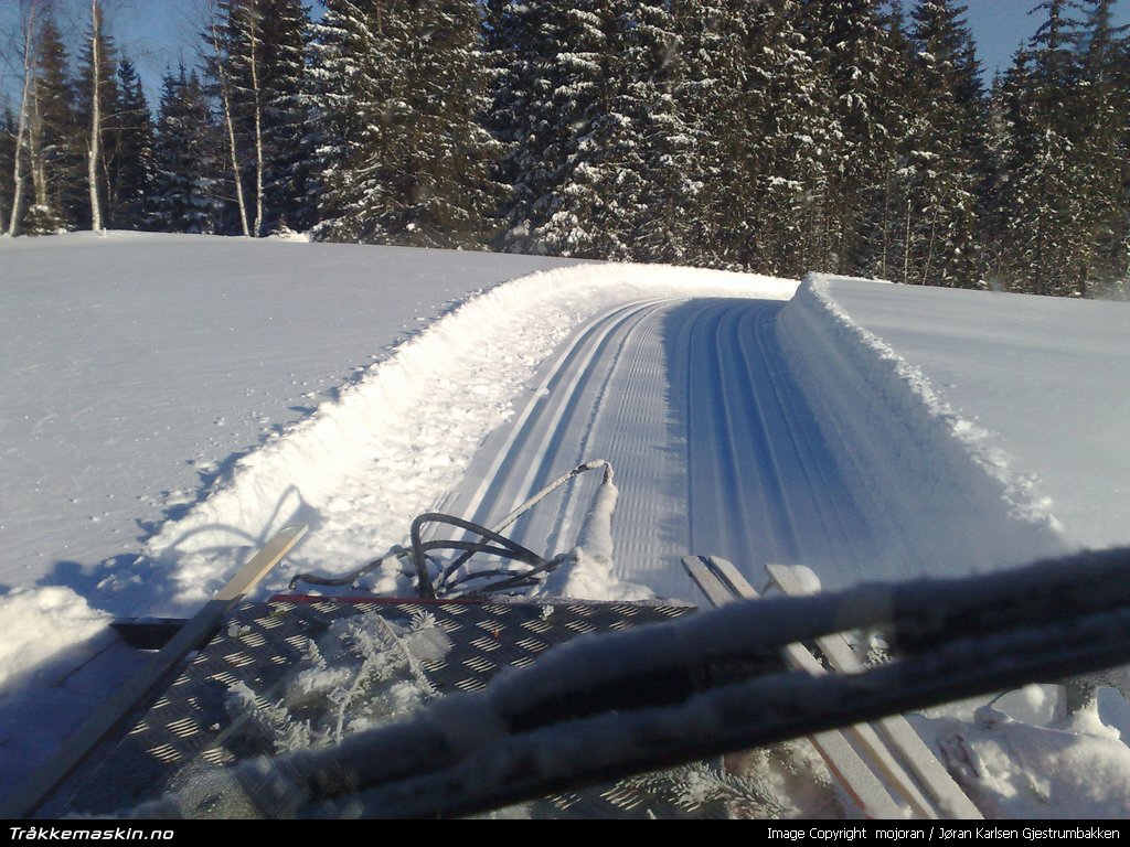 TRYKK FOR � LUKKE VINDUET