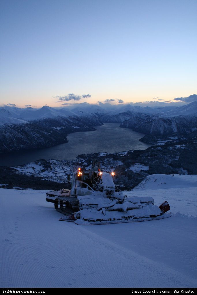 TRYKK FOR � LUKKE VINDUET