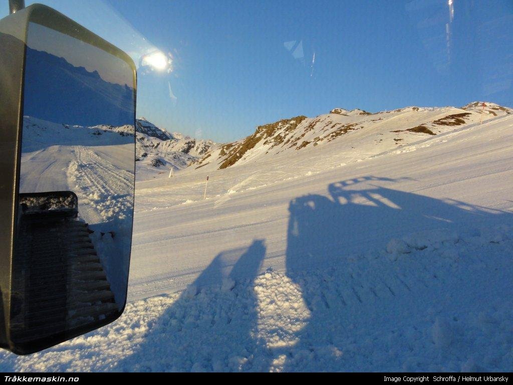 TRYKK FOR � LUKKE VINDUET