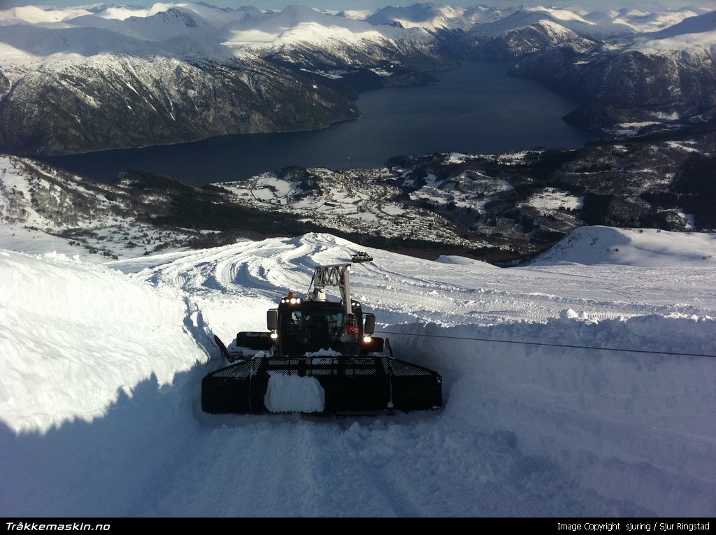 TRYKK FOR � LUKKE VINDUET