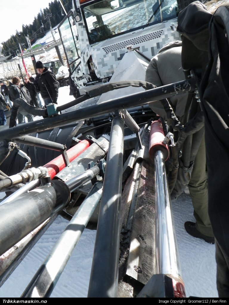 TRYKK FOR � LUKKE VINDUET