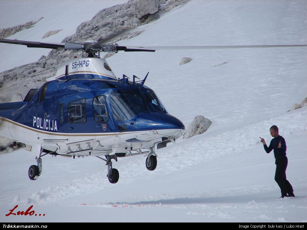 TRYKK FOR � LUKKE VINDUET