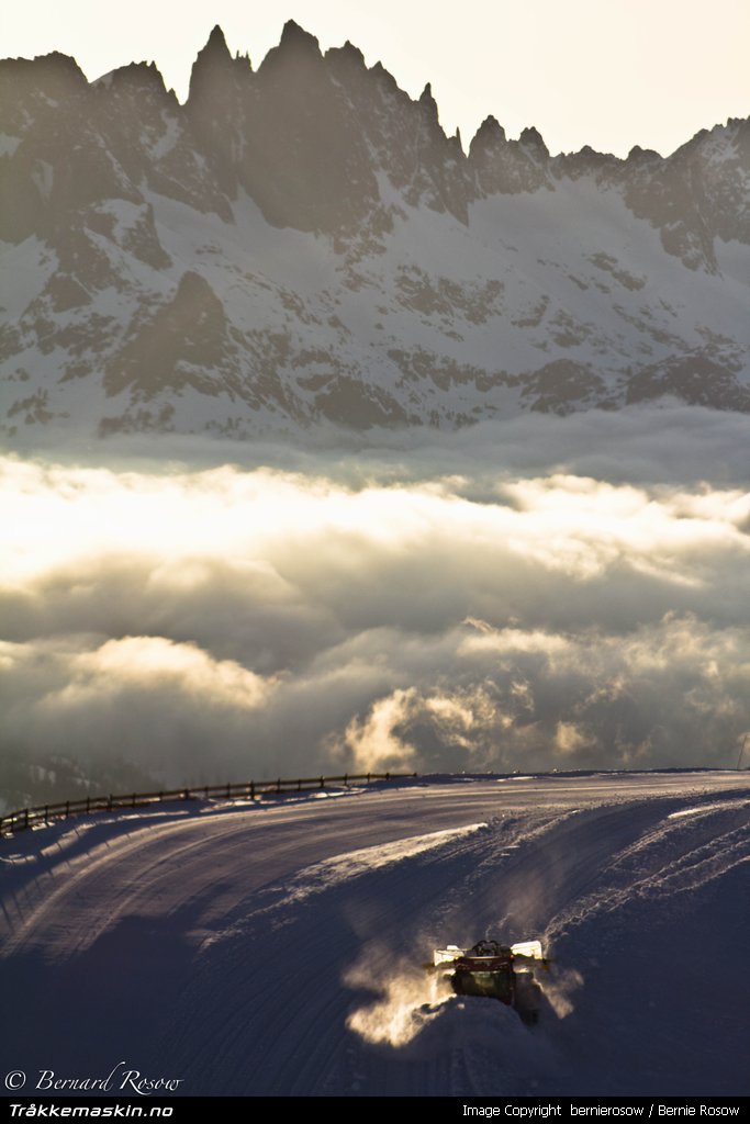 TRYKK FOR � LUKKE VINDUET