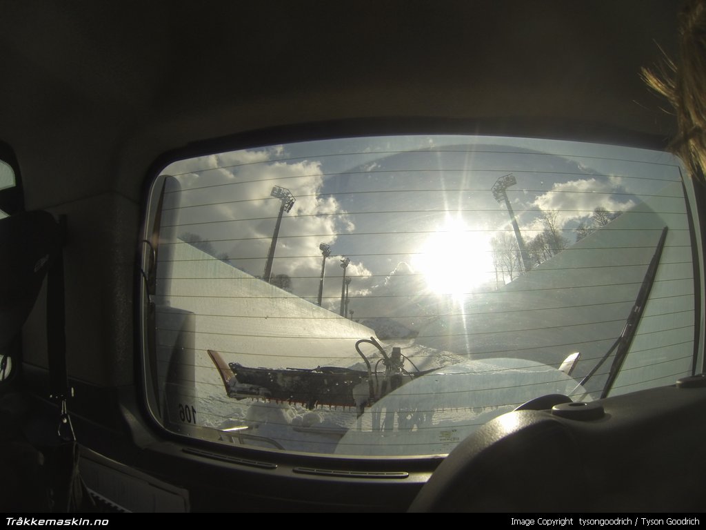 TRYKK FOR � LUKKE VINDUET